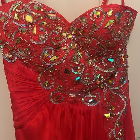 GUC - Flash by Mac Duggal Beaded Formal Gown in Sz 4 - Picture 5 of 15